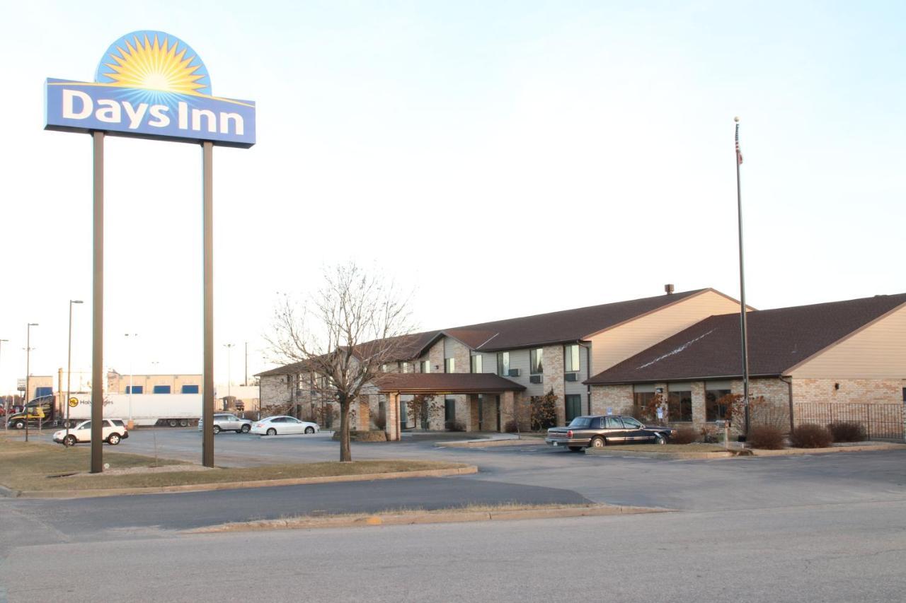 Days Inn By Wyndham Black River Falls - Access To Atv Trail Exterior foto