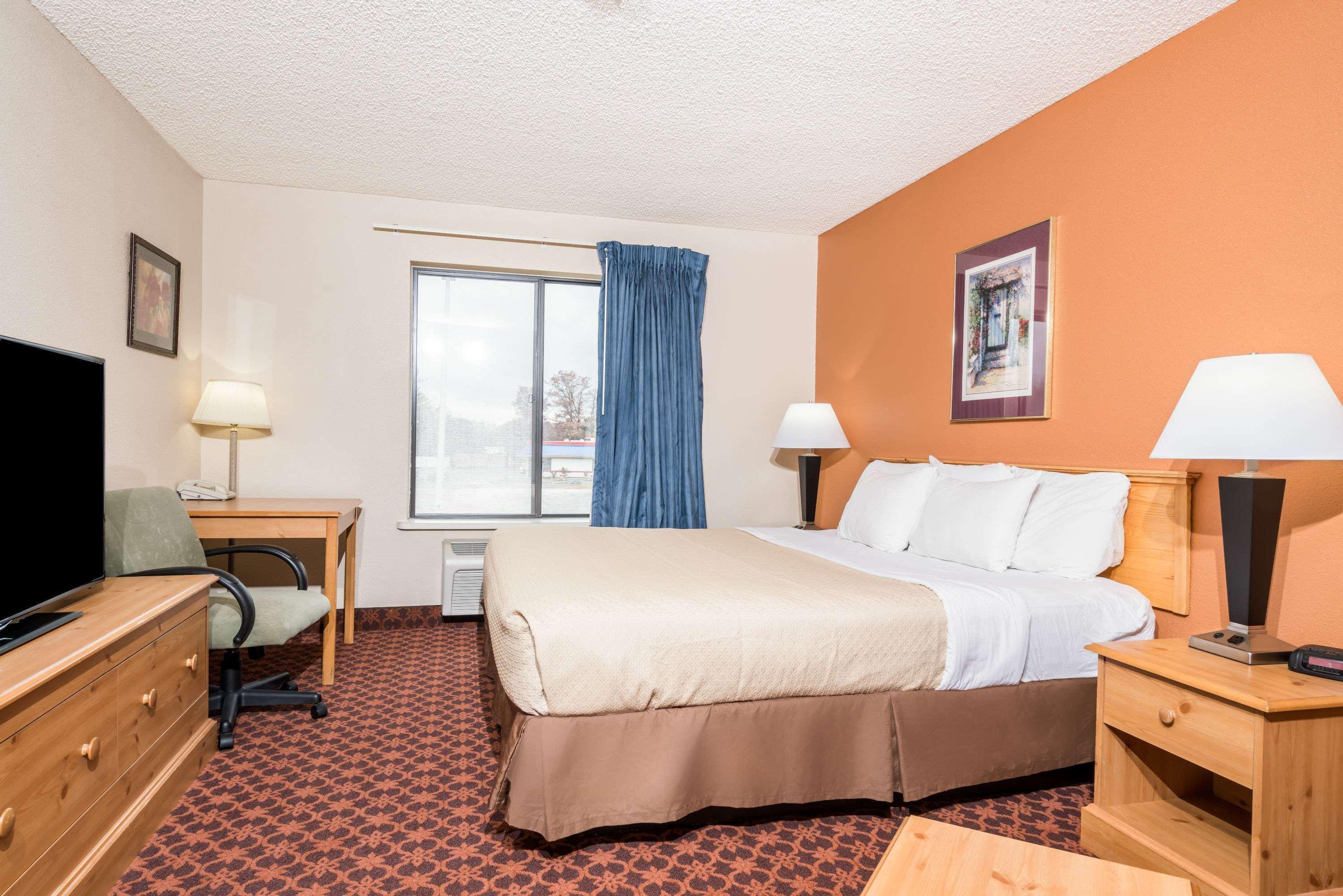 Days Inn By Wyndham Black River Falls - Access To Atv Trail Exterior foto