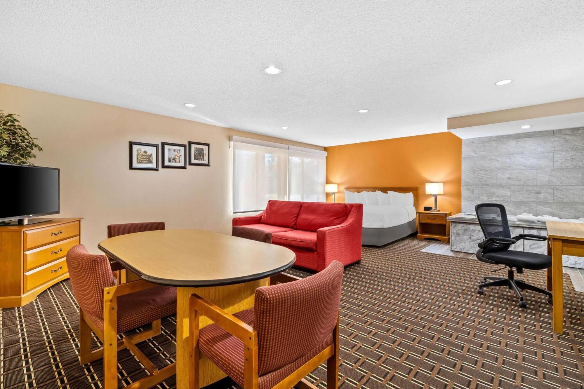 Days Inn By Wyndham Black River Falls - Access To Atv Trail Exterior foto