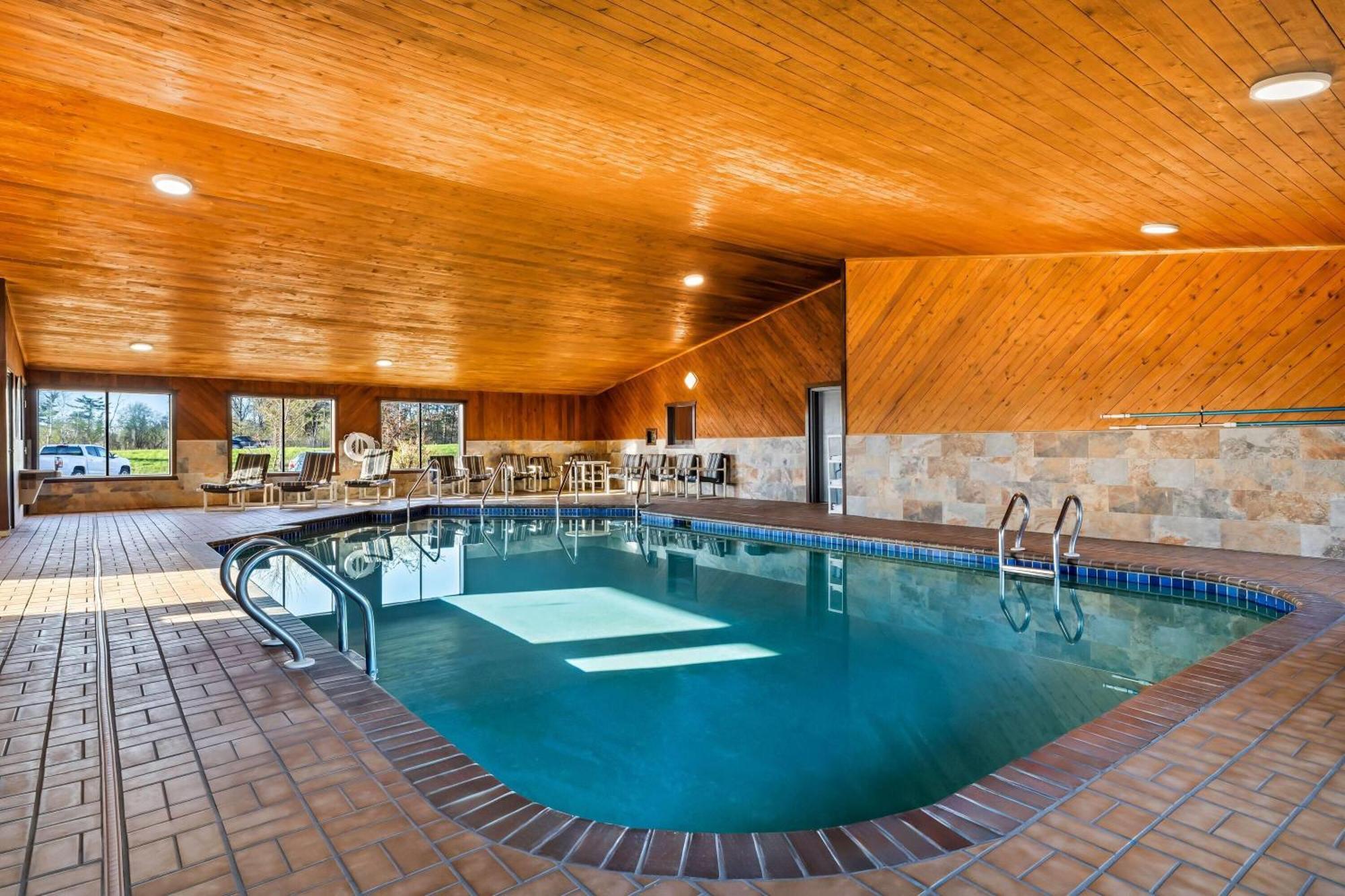 Days Inn By Wyndham Black River Falls - Access To Atv Trail Exterior foto