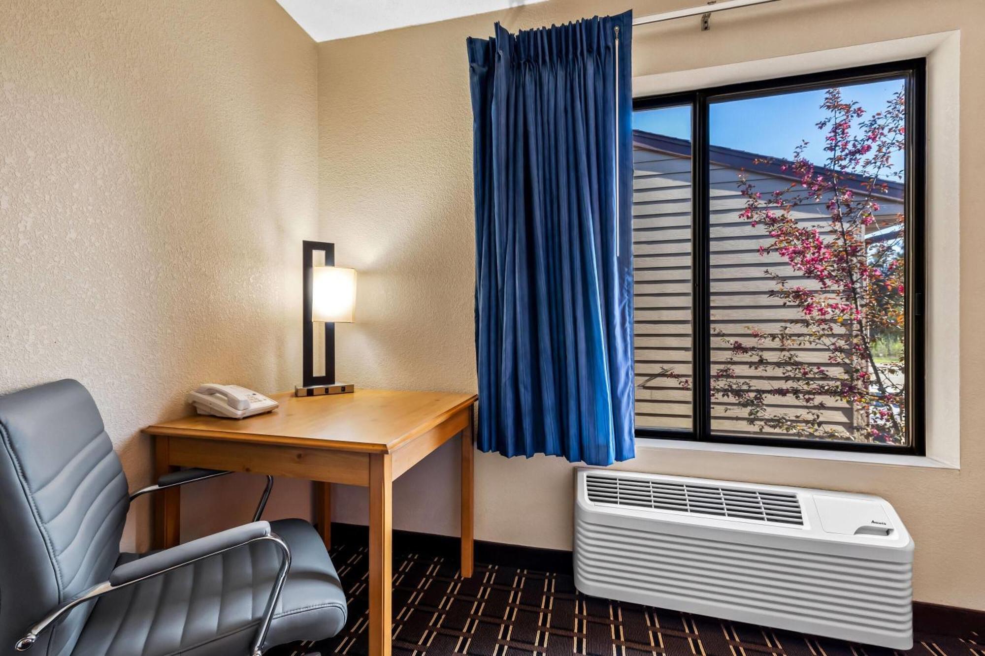 Days Inn By Wyndham Black River Falls - Access To Atv Trail Exterior foto