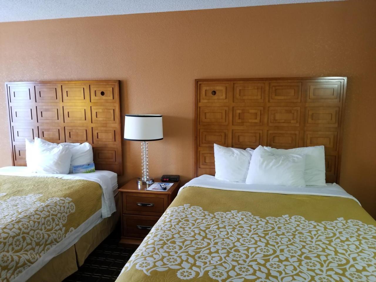 Days Inn By Wyndham Black River Falls - Access To Atv Trail Exterior foto